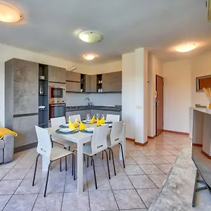 Eki Apartment