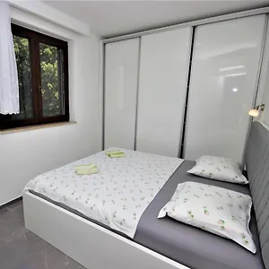 Smitran Apartment